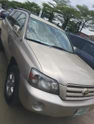 A picture of 2004 Toyota Highlander Price 5m Location Amuwo odofin Lagos 09030746449
