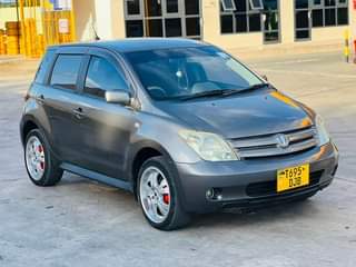 A picture of TOYOTA IST