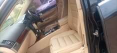 A picture of VW Tuareg petrol engine