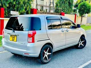 A picture of TOYOTA RAUMU