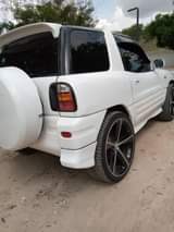 A picture of Toyota Rav4 9 mil 0713331594