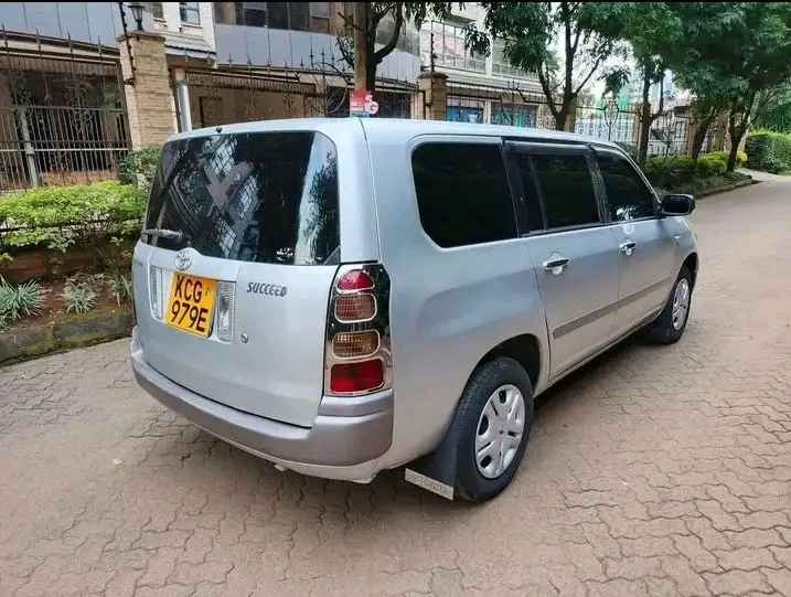A picture of Toyota succeed old model