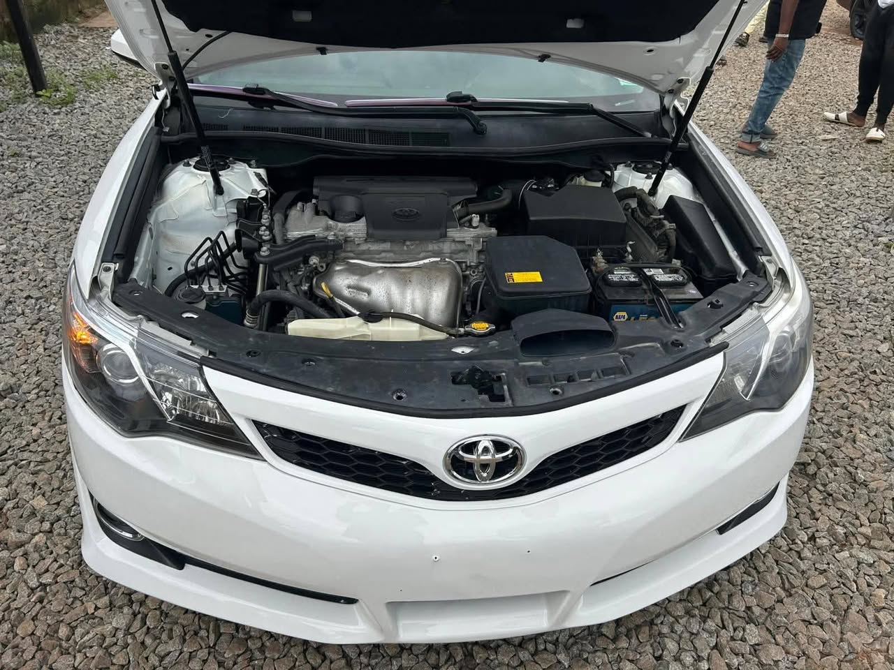 A picture of 2015 Toyota camry