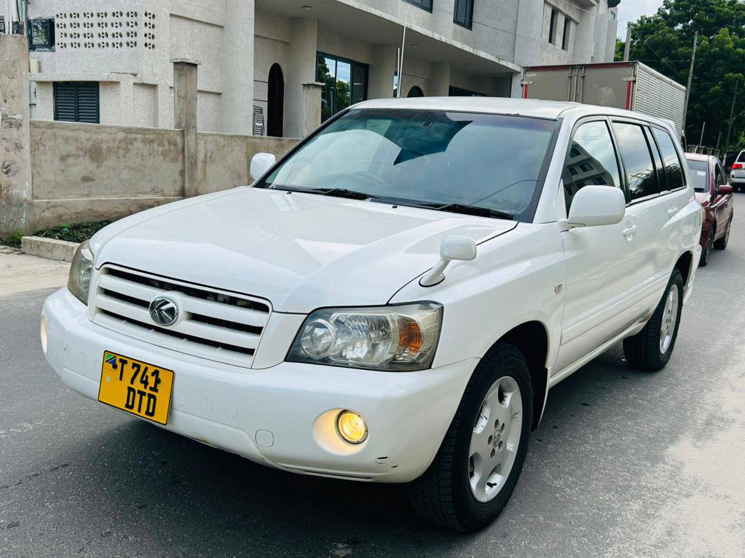 A picture of TOYOTA KLUGER