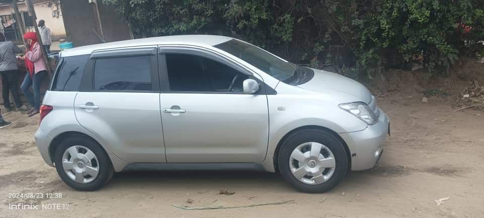 used toyota ist