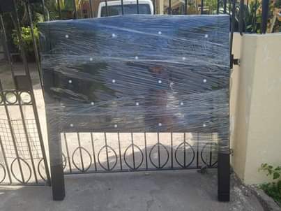 queen size bed