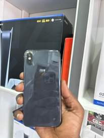 A picture of IPHONE X