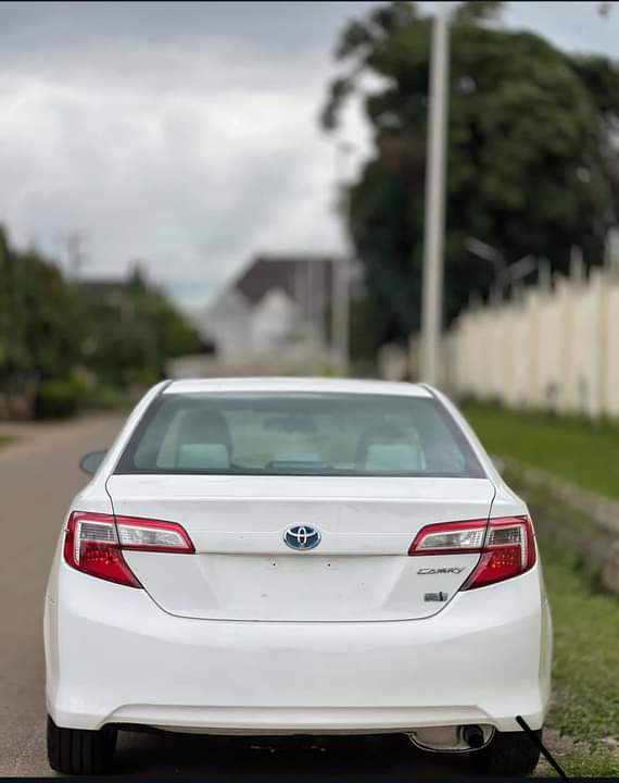 A picture of FOR SALE FOREIGN USED TOYOTA CAMRY XSE KEYLESS 2013 MODEL