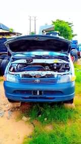 A picture of 2002 Toyota hiace bus Toyota