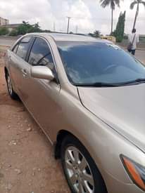 A picture of 2008 Toyota Camry XLE tokumbo Thumb start Reverse camera V6