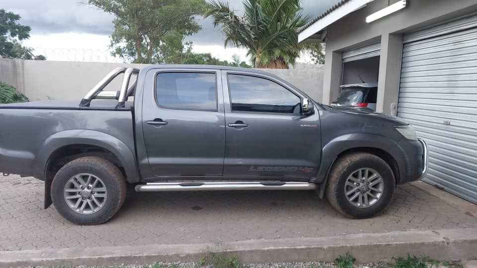 used toyota hilux