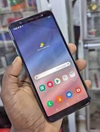A picture of Samsung A6