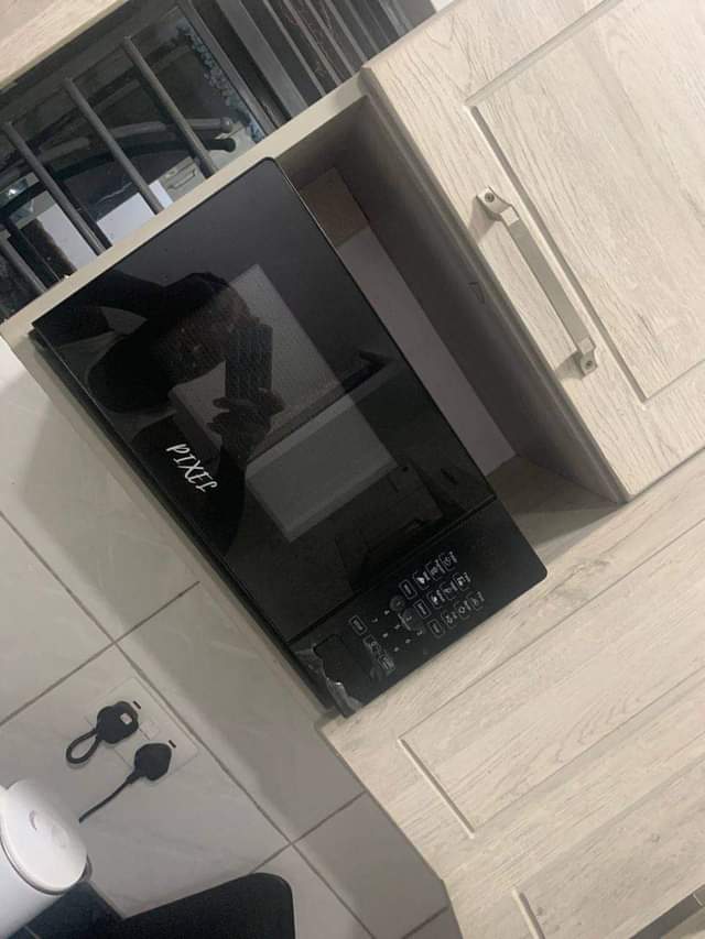 A picture of Microwave