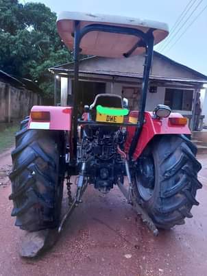 A picture of TRACTOR CASE JX 75T HILO LA KAZI WAI TU WAI