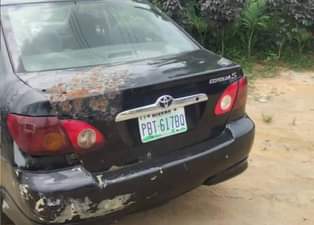 A picture of 2004 Toyota 2004 Sedan