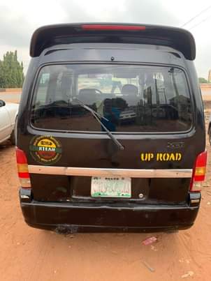 A picture of Mini bus 