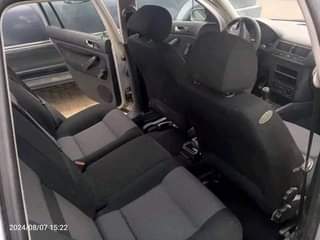 A picture of 2005 Volkswagen Wagon 