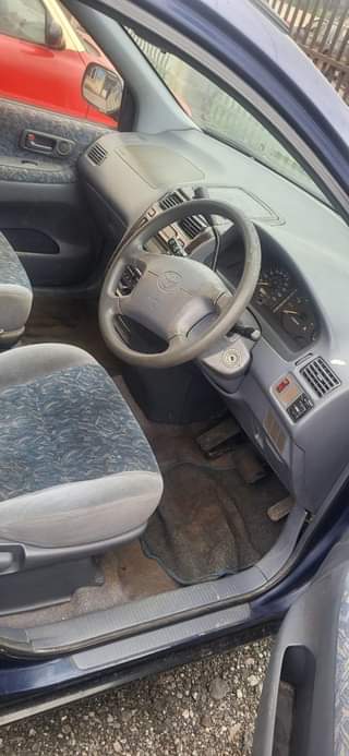 A picture of Toyota Picnic