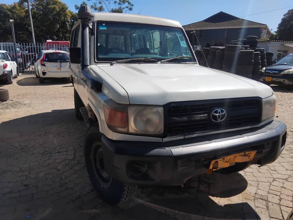 toyota land cruiser