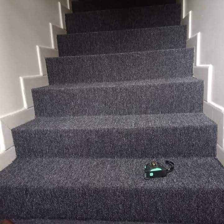 A picture of Wall to wall carpet