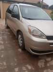 A picture of 2005 Toyota Sienna