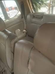 A picture of Toyota Avanza 2005 Manual Sound engine and gear 4 plugs