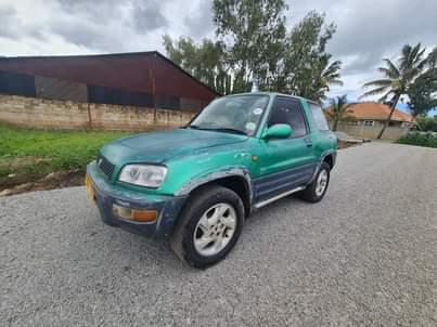 A picture of Rav4 manu