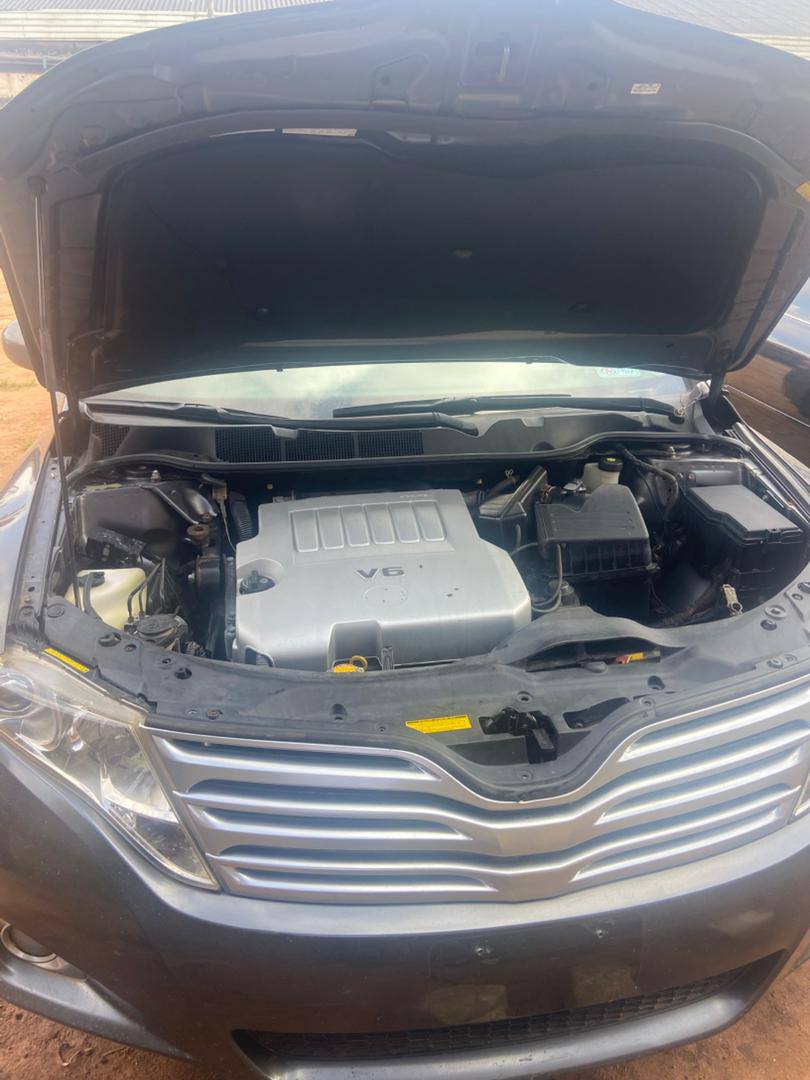 A picture of Distress sales Belgium 2010 venza Buy and drive Engine and