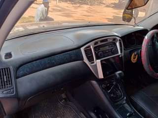 A picture of Toyota kluger 25mln