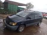 A picture of Toyota sienna 1999 2000