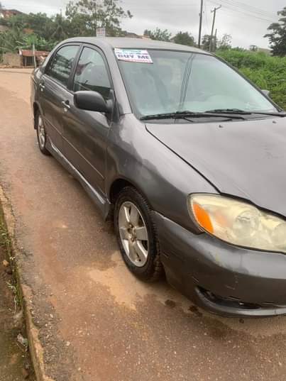A picture of Toyota Corolla Sport direct 2005 model with excellent working condition