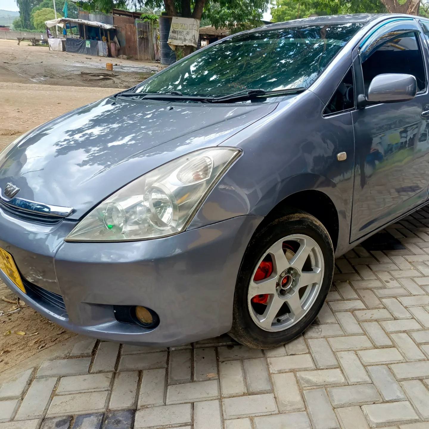 A picture of Toyota wish
