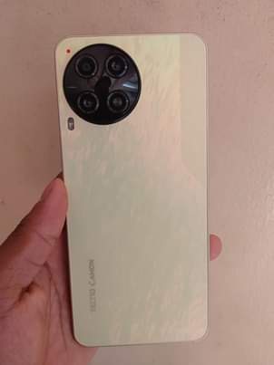 A picture of Tecno Camon 30 5G 256GB Rom 16 GB RAM Watsapp