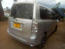 A picture of Toyota noah New Model