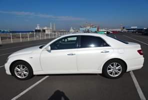 A picture of Valentine s Sale Beforward Stock 2005 TOYOTA MARK X 250G