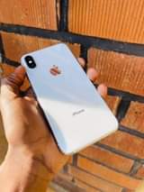 A picture of iPhone X 64GB at 570k