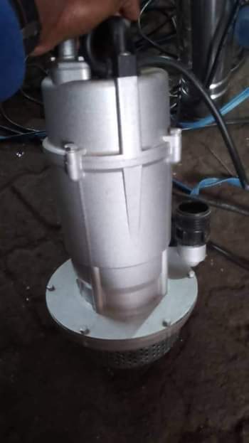 A picture of Submassive water pump