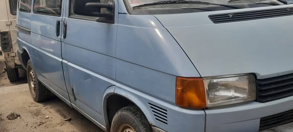A picture of TOKUNBO LT VOLKSWAGEN