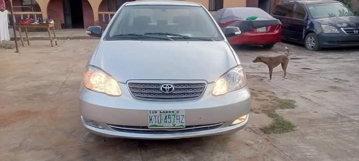 A picture of Toyota camry 2006 with cool and calm engine 09023388645
