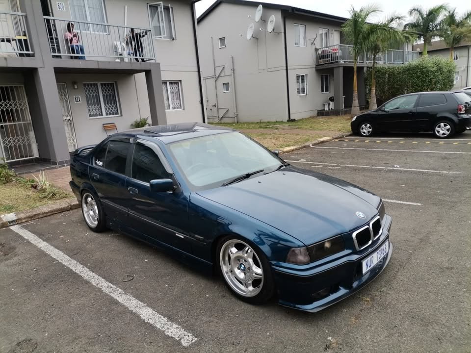 bmw 318i