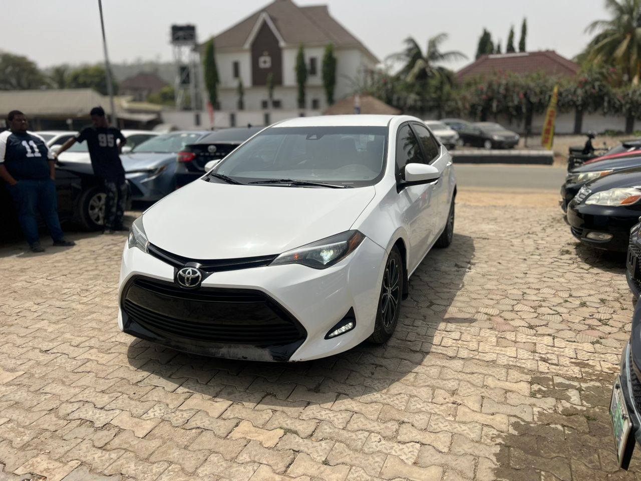 A picture of USED 2019 TOYOTA COROLLA