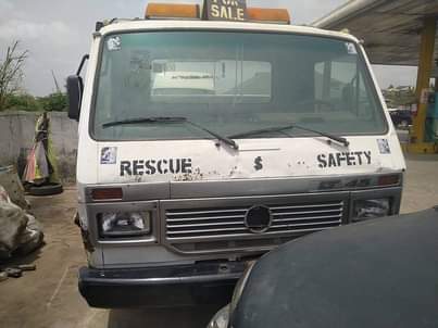 A picture of 2003 Volkswagen LT 45