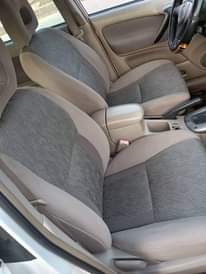 A picture of 2002 Toyota Rav 4