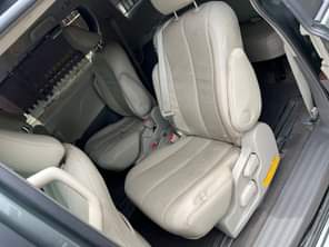 A picture of 2015 Toyota sienna tokumbo Price 14m Location Amuwo odofin Lagos