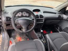 A picture of DISTRESS SALE DIRECT BELGIUM PEUGEOT 206 MANUAL 2006 Model 2