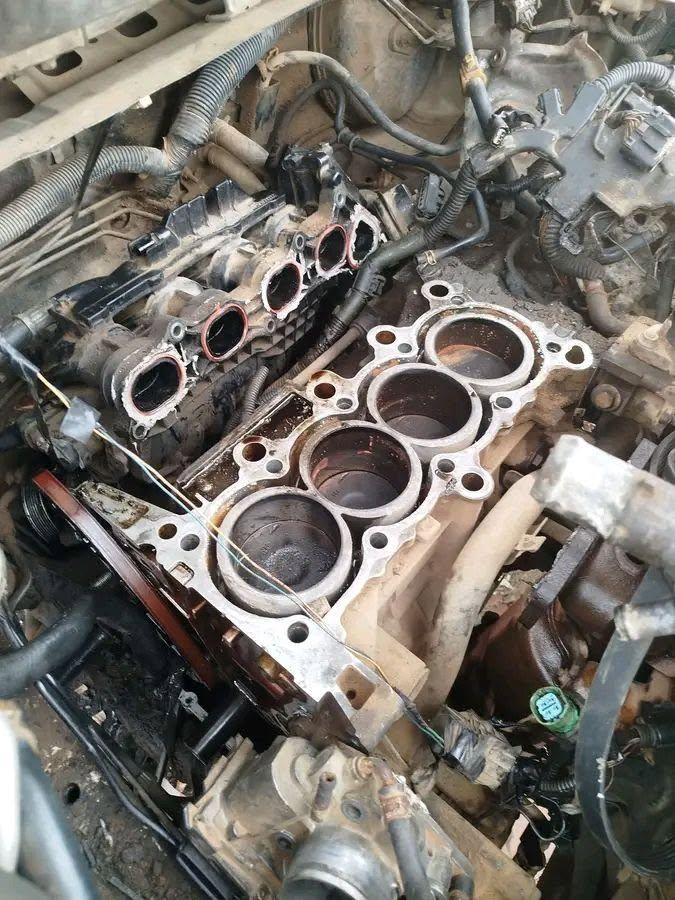 A picture of 0704247898 mechanic