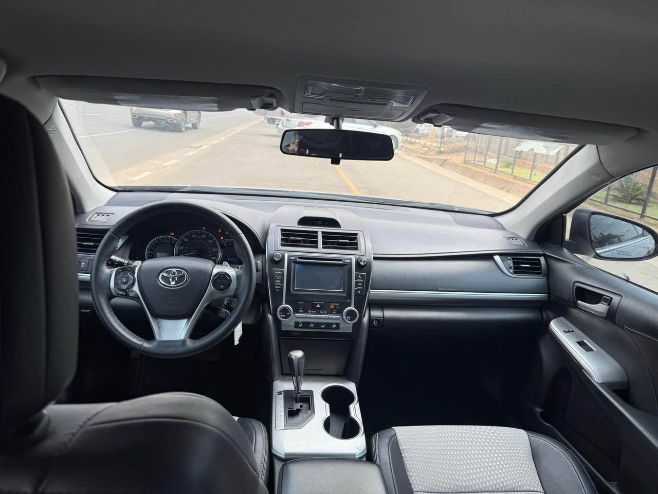 A picture of Accident free Foreign used 2014 Toyota Camry Se with duty