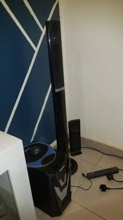 A picture of Woofer at a quick sale