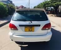 A picture of TOYOTA HARRIER 0716 565650
