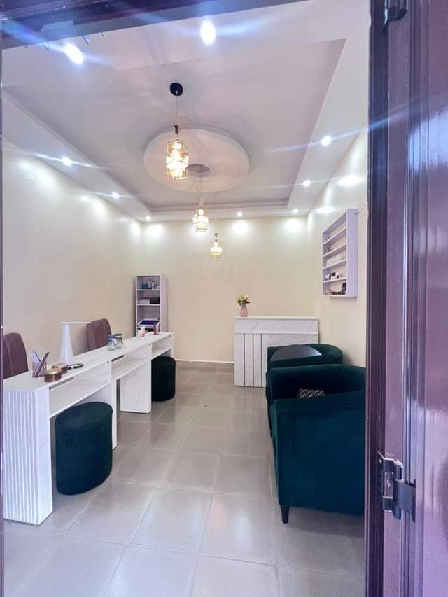 A picture of Nail palour items for sale